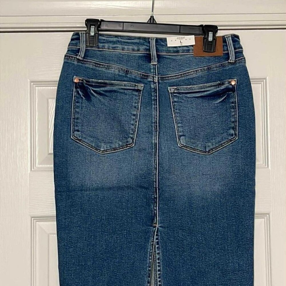 NWT Judy Blue High Rise Raw Hem Mid Length Denim Skirt Size LARGE Med Blue - Picture 6 of 10